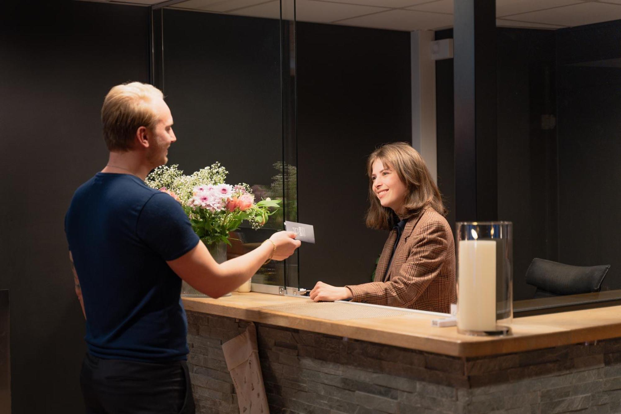 Enter Skansen Hotel Tromso Ngoại thất bức ảnh